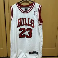 Item thumbnail for item 0a6e7ee2-50cf-4327-91db-279297f78eb3