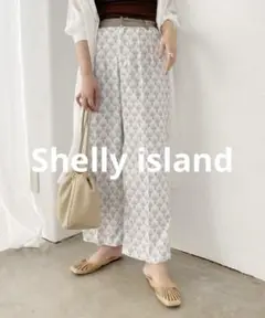 Shelly island シェリーアイランド　楽パンツ 総柄　スラックスパンツ