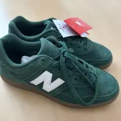New Balance 緑色 スニーカー