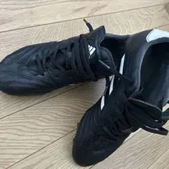 adidas サッカーシューズ 黒/白 レザー