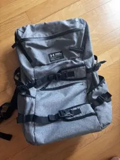 Under Armour グレー リュック
