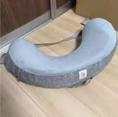 【美品】エルゴ　授乳クッション　グレー
