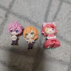 すとぷり　すとろべりーぷりんす　ケーブルカバー　フィギュア　莉犬　さとみ　ジェル