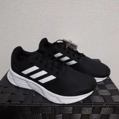 adidas ランニングシューズ GALAXY 6（GW3848）25.5cm