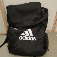 adidas バックパック 黒
