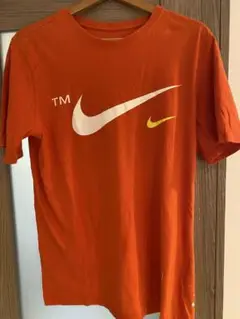 Nike オレンジ Tシャツ Mサイズ　Taka着用