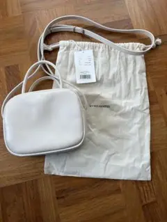 my weaknessスカラバッグ　ホワイト MY WEAKNESS スカラバッグ ホワイト ショルダーバッグ