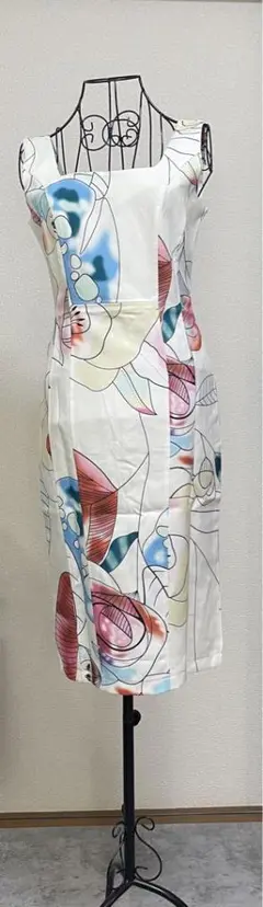 【新品＊未使用】花柄ワンピース
