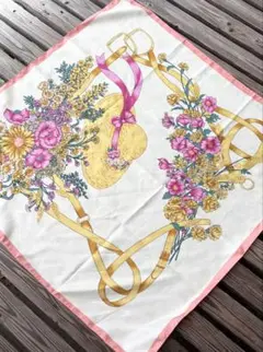 GIANNI BIAGIOTTI シルク大判スカーフsilk 85cm