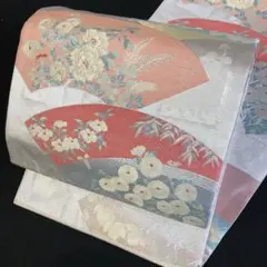 【着】7116a 袋帯 地紙に四季草花 古典柄 六通