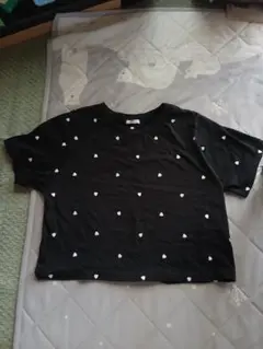 ハニーズ　ハート刺繍Tシャツ