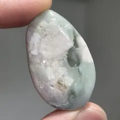 グリーン桜瑪瑙 ミニパーム 天然石 握り石
