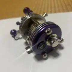 トイマシーン03 レッドシルバー フィッシングリール - メルカリ