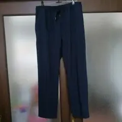ストレッチテーパードパンツ