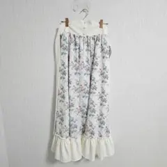 【新品未使用タグ付き】しまむら くる実 スカート Lサイズ 第一弾 花柄 中白
