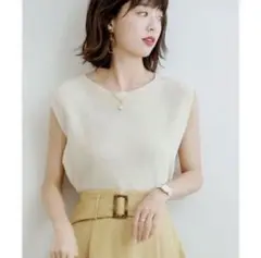 美品 【SAISON DE PAPILLON】ベーシックノースリーブサマーニット
