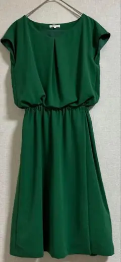PLSTタックワンピース　Sサイズ　グリーン