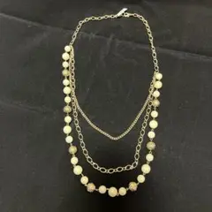 ゴールド 3連パール風　ネックレス　アクセサリー