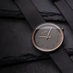 VEJRHOJ 腕時計 BLACK & GOLD 40mm