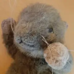 ラッコのぬいぐるみ ブラウン
