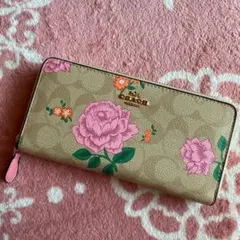 【新品未使用】COACH❣️ピンクローズ シグネチャー 薔薇柄