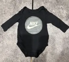 NIKE ブラックロンパース 6M