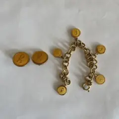 ロベルタディカメリーノ　イヤリングとブレスレットのセット
