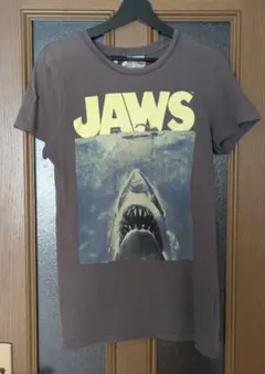 JAWS グラフィックTシャツ
