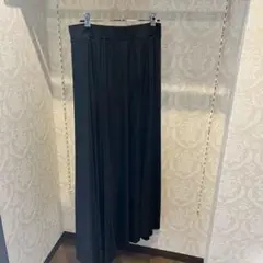 ロングスカート　サラサラ　黒