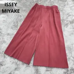 美品　me ISSEY MIYAKE　ワイドパンツ　ガウチョパンツ　ハーフパンツ 美品 me ISSEY MIYAKE ワイドパンツ ガウチョパンツ ハーフパンツ