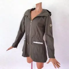 Item thumbnail for item 3d8c7c31-6c98-4886-9ed7-5d01eaef7140