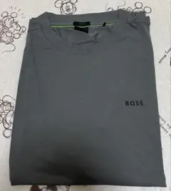 HUGO BOSS 未使用　メンズ　tシャツ XL