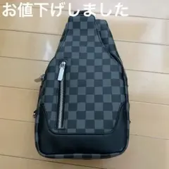 ダミエパターン ブラックバッグ USBポート付き