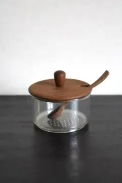 Item thumbnail for item 2ab58ebe-e9bd-42fa-aa96-15c743116806