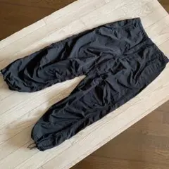 パラシュートパンツ