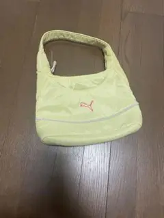 PUMA イエロー ハンドバッグ