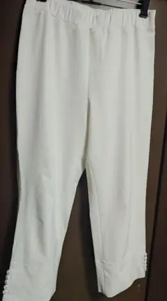 TOUT A FAIT トゥータフェテーパードパンツ