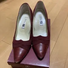 Elegance ワインレッドのパンプス24.5