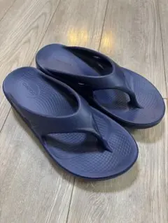 OOFOSウーフォス　新品　試着のみ