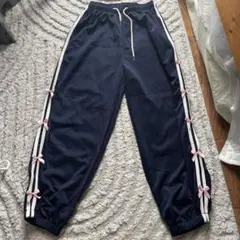 ネイビー　　トラックパンツ　スウェットパンツ ピンクリボン　nugu