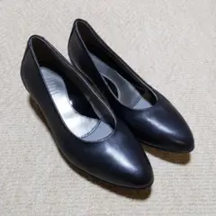 美品　fitfit　フィットフィット　黒レザー　パンプス　22.5cm