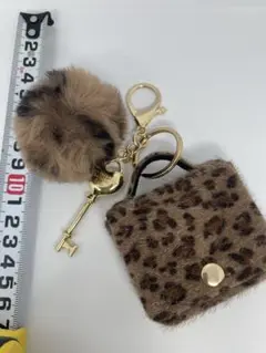 Item thumbnail for item cfb2262f-0579-4c03-b9fb-4d5345b39713