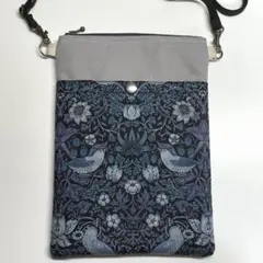 ウィリアムモリスいちご泥棒 サコッシュ ハンドメイド