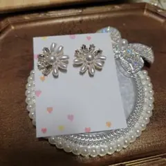 キラキラパールピアス