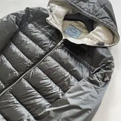 本物 国内正規品 プラダ フードダウンジャケット