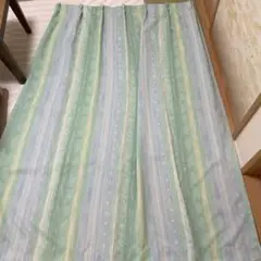 緑と水色のストライプカーテン　ナチュラル