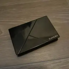 KANEBO パウダーアイブロウ 01 グレイッシュブラウン