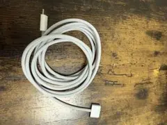 MacBook Pro充電ケーブル