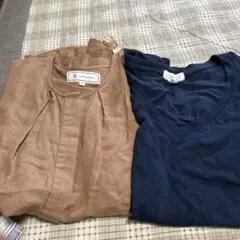 ノースリーブシャツとTシャツ
