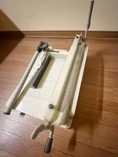 大型裁断機 BA58A4-14b 中古品 2025年最新】裁断機 大型 ba58a4の人気アイテム - メルカリ